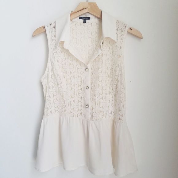 Monteau Tops - SOLD! MONTEAU Lace Button Up Peplum Top
